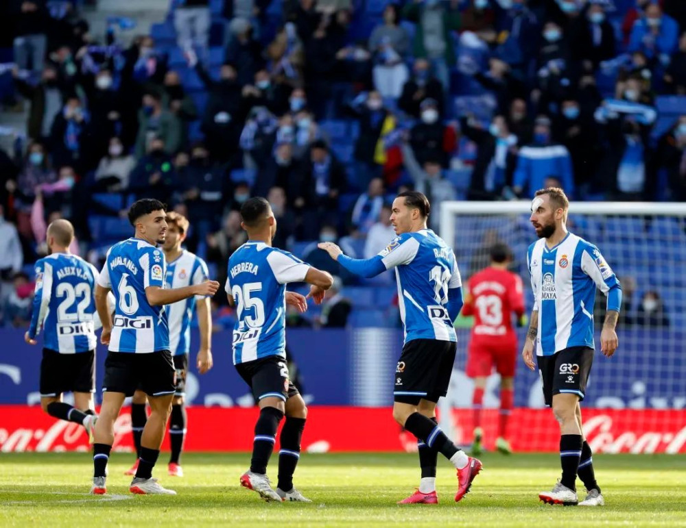 莱万特主场逆转阿尔飞水牛，取得胜利(艾狄森蒂姆林为艺术献身)