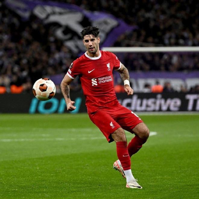 包含尼斯客场不敌图卢兹，法甲积分榜排名下滑的词条