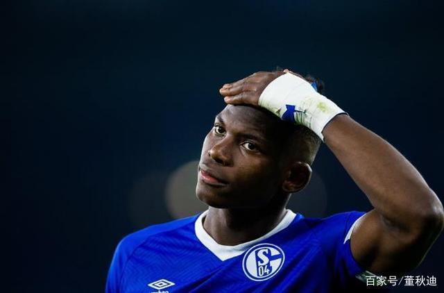 沙尔克主帅下课传闻，球队战绩堪忧的简单介绍