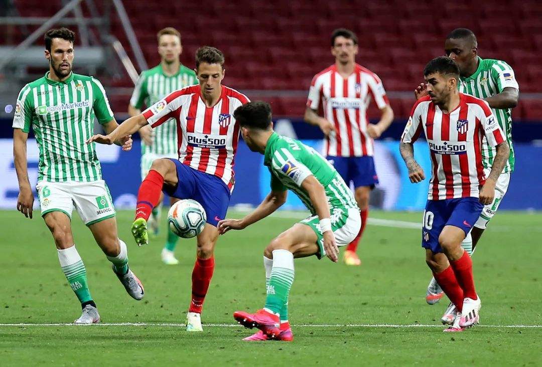 包含皇家贝蒂斯战平那不勒斯，惜败晋级的词条