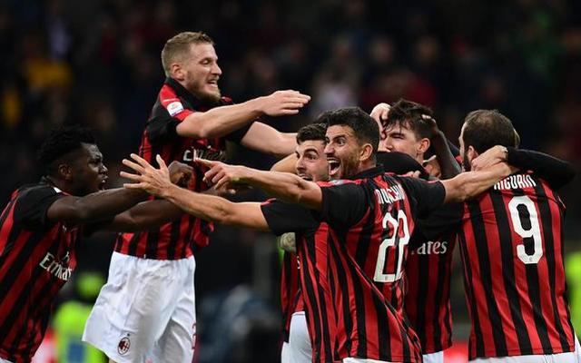 巴黎再胜曼联，完美解锁死亡之组的简单介绍